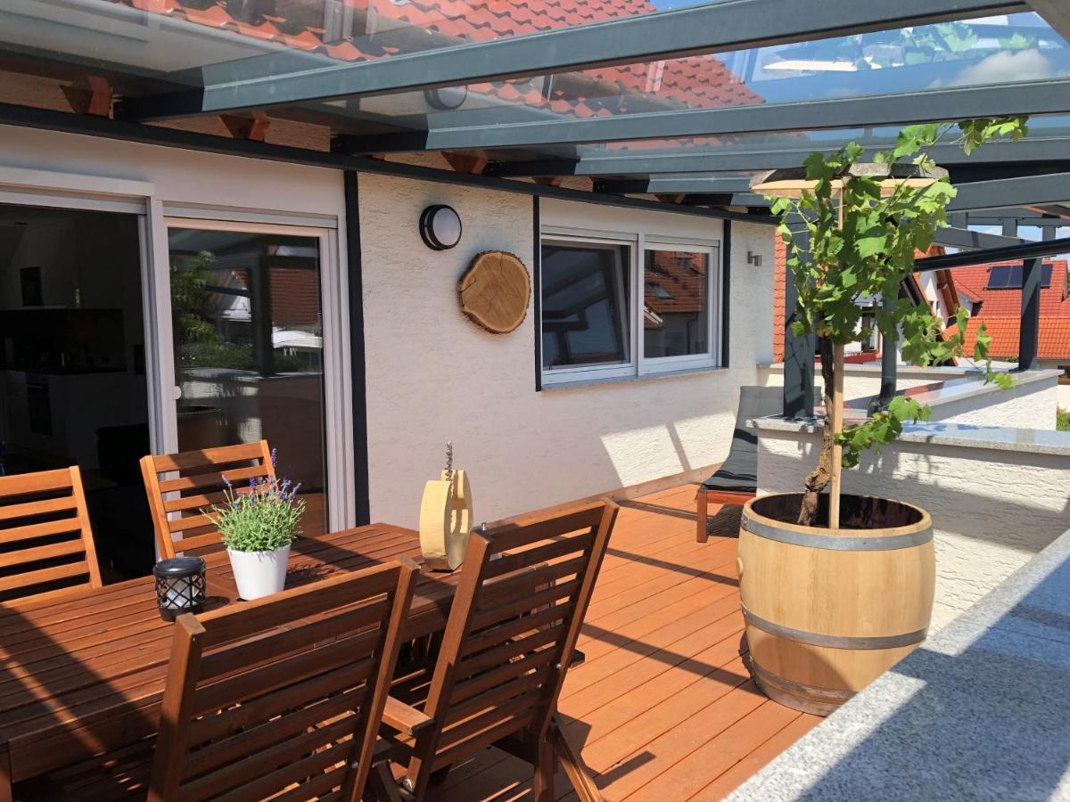 Apartment Keuerleber Holzmaden Luaran gambar