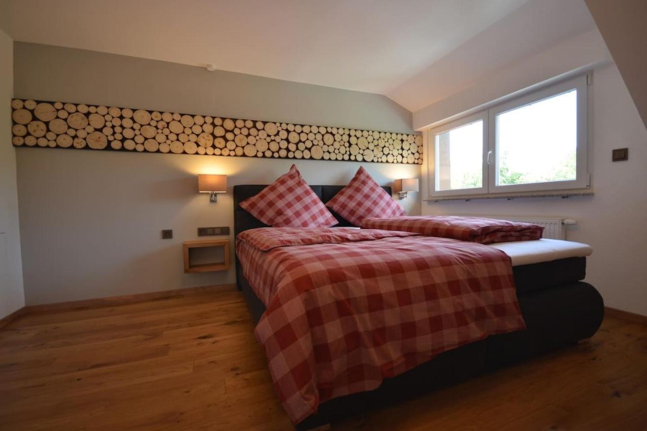 Apartment Keuerleber Holzmaden Luaran gambar