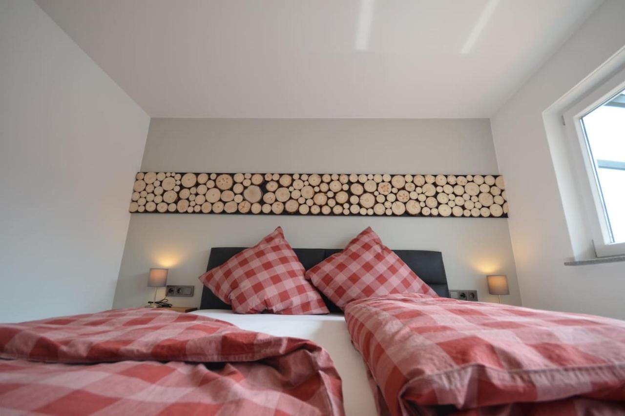 Apartment Keuerleber Holzmaden Luaran gambar